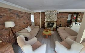 Guenes Otel